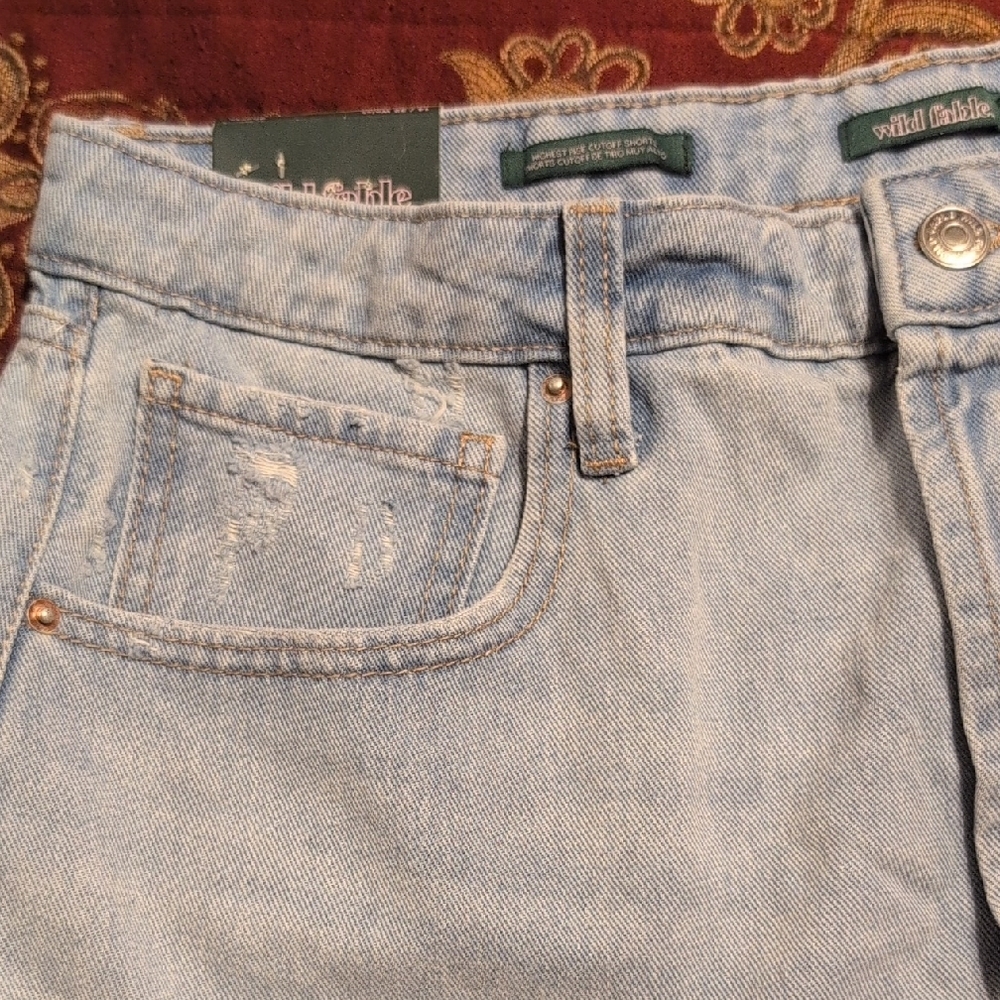 WILD FABLE Womens Light Wash Highest Rise Cut-Off Distressed Jean Shorts - Picture 14 of 15